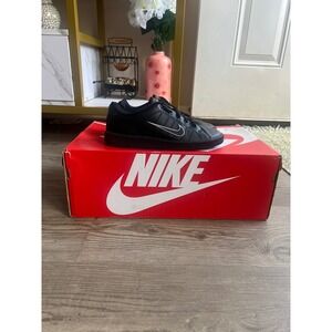 Nike Court Tradition Kids 2010 Black Low Top 316769-006 Size 2.5Y